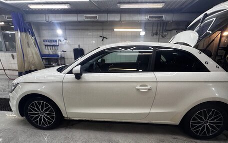 Audi A1, 2011 год, 910 000 рублей, 2 фотография