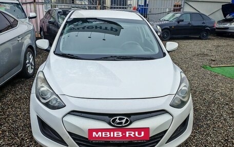 Hyundai i30 II рестайлинг, 2014 год, 1 000 000 рублей, 3 фотография