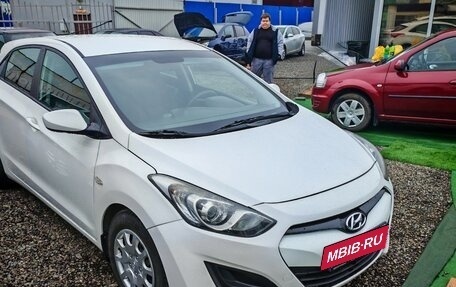 Hyundai i30 II рестайлинг, 2014 год, 1 000 000 рублей, 2 фотография