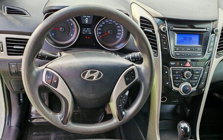 Hyundai i30 II рестайлинг, 2014 год, 1 000 000 рублей, 13 фотография