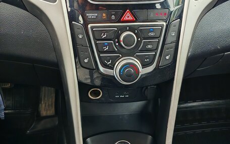 Hyundai i30 II рестайлинг, 2014 год, 1 000 000 рублей, 15 фотография