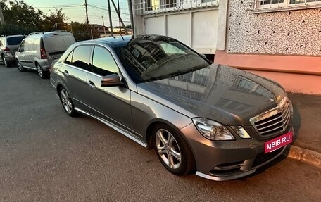 Mercedes-Benz E-Класс, 2012 год, 1 600 000 рублей, 7 фотография