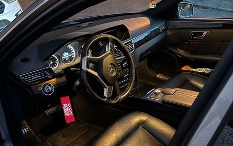 Mercedes-Benz E-Класс, 2012 год, 1 600 000 рублей, 10 фотография