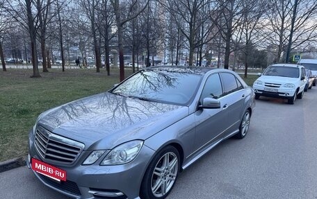 Mercedes-Benz E-Класс, 2012 год, 1 600 000 рублей, 4 фотография