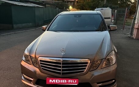 Mercedes-Benz E-Класс, 2012 год, 1 600 000 рублей, 14 фотография