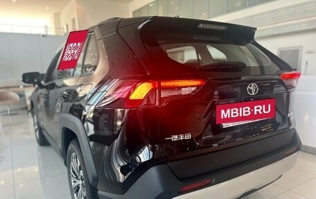 Toyota RAV4, 2025 год, 4 650 000 рублей, 3 фотография