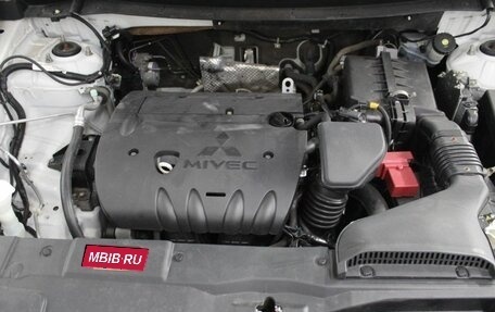 Mitsubishi Outlander III рестайлинг 3, 2014 год, 1 500 000 рублей, 12 фотография