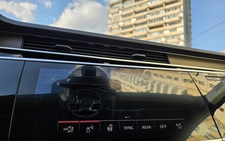 Audi A8, 2019 год, 6 890 000 рублей, 35 фотография