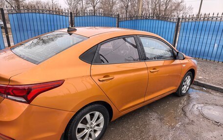 Hyundai Solaris II рестайлинг, 2017 год, 1 150 000 рублей, 4 фотография