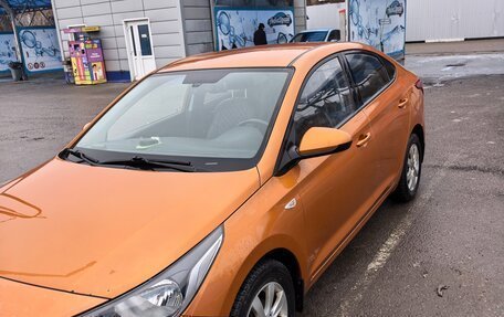 Hyundai Solaris II рестайлинг, 2017 год, 1 150 000 рублей, 3 фотография