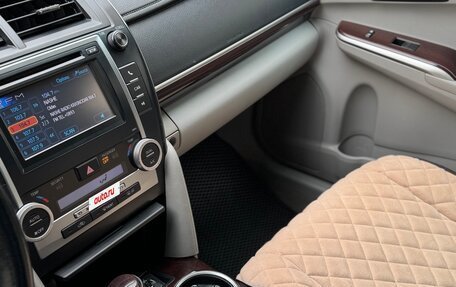 Toyota Camry, 2011 год, 1 700 000 рублей, 10 фотография