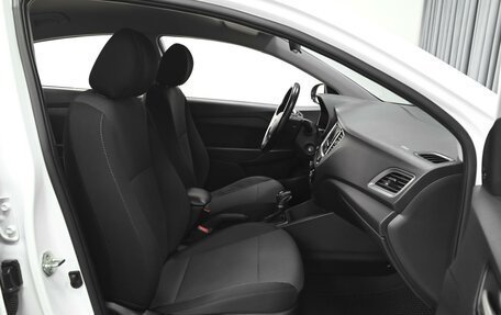 Hyundai Solaris II рестайлинг, 2019 год, 1 568 000 рублей, 8 фотография