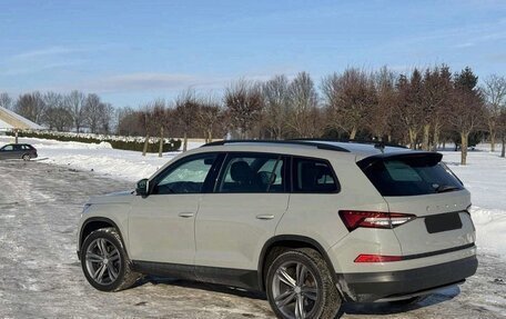 Skoda Kodiaq I, 2022 год, 2 500 000 рублей, 2 фотография