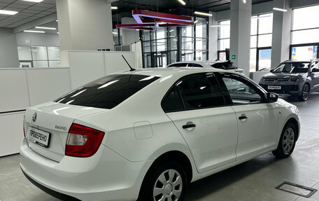 Skoda Rapid I, 2015 год, 890 000 рублей, 3 фотография