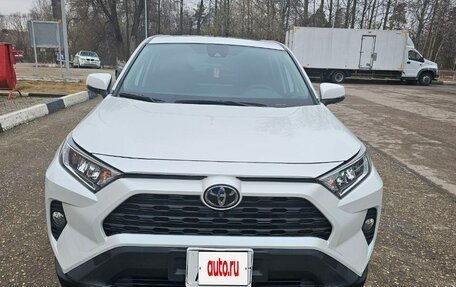 Toyota RAV4, 2021 год, 3 700 000 рублей, 3 фотография