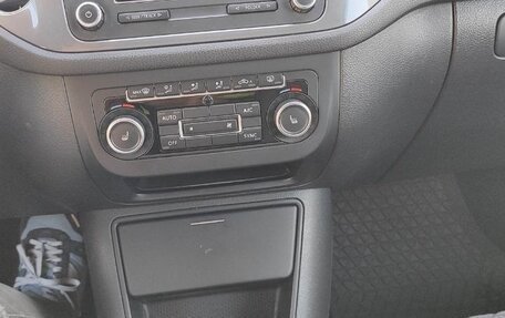 Volkswagen Tiguan I, 2014 год, 1 400 000 рублей, 24 фотография