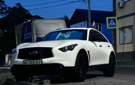 Infiniti QX70, 2015 год, 2 500 000 рублей, 2 фотография