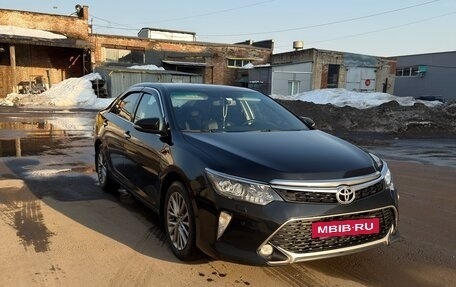 Toyota Camry, 2017 год, 2 100 000 рублей, 3 фотография