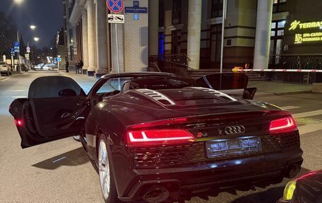 Audi R8, 2019 год, 18 900 000 рублей, 3 фотография