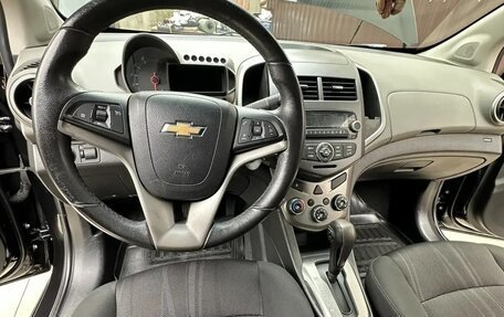 Chevrolet Aveo III, 2013 год, 700 000 рублей, 3 фотография