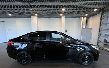 Hyundai Solaris II рестайлинг, 2015 год, 990 000 рублей, 2 фотография