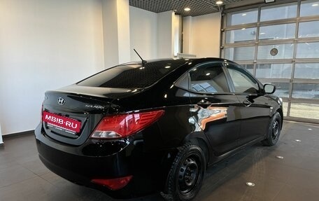 Hyundai Solaris II рестайлинг, 2015 год, 990 000 рублей, 3 фотография