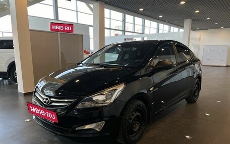 Hyundai Solaris II рестайлинг, 2015 год, 990 000 рублей, 7 фотография