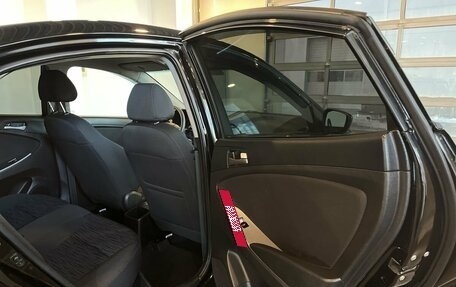 Hyundai Solaris II рестайлинг, 2015 год, 990 000 рублей, 17 фотография