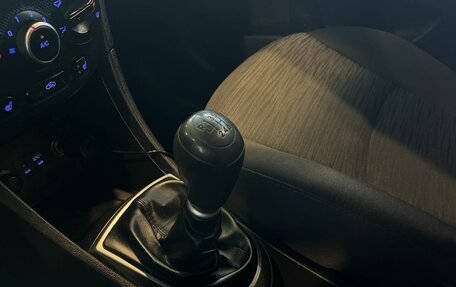 Hyundai Solaris II рестайлинг, 2015 год, 990 000 рублей, 30 фотография