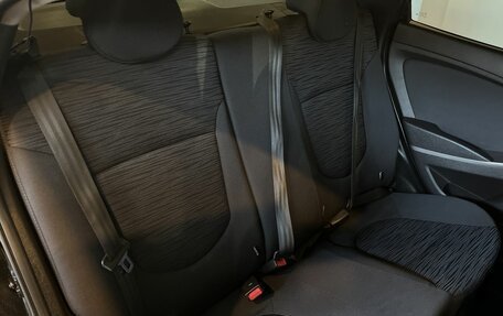 Hyundai Solaris II рестайлинг, 2015 год, 990 000 рублей, 32 фотография