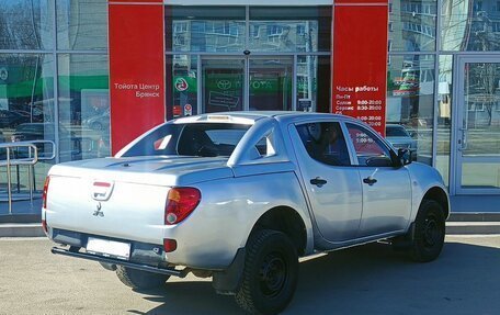 Mitsubishi L200 IV рестайлинг, 2011 год, 1 299 000 рублей, 5 фотография