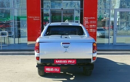 Mitsubishi L200 IV рестайлинг, 2011 год, 1 299 000 рублей, 6 фотография