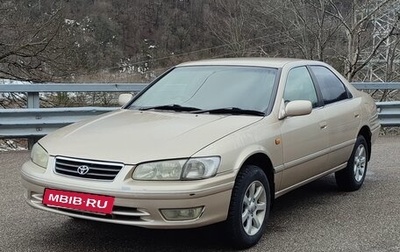 Toyota Camry, 2000 год, 500 000 рублей, 1 фотография