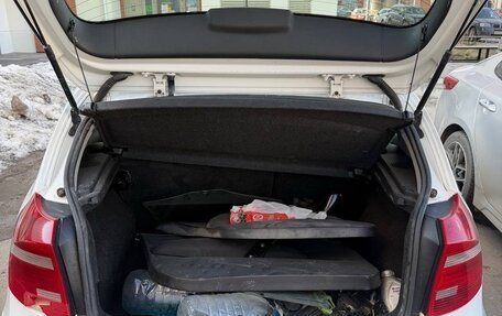 BMW 1 серия, 2011 год, 700 000 рублей, 10 фотография