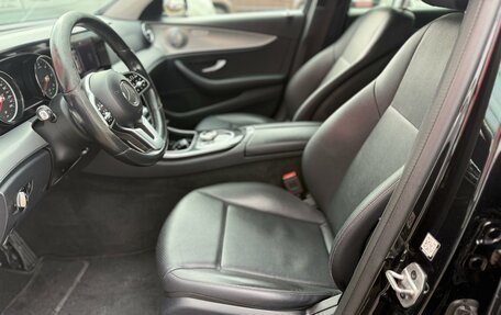 Mercedes-Benz E-Класс, 2019 год, 2 100 000 рублей, 9 фотография