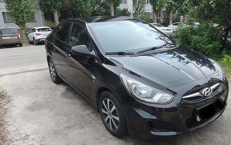 Hyundai Solaris II рестайлинг, 2013 год, 750 000 рублей, 6 фотография