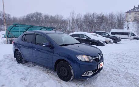 Renault Logan II, 2017 год, 560 000 рублей, 3 фотография