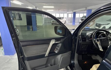 Toyota Land Cruiser Prado 150 рестайлинг 2, 2012 год, 2 500 000 рублей, 10 фотография