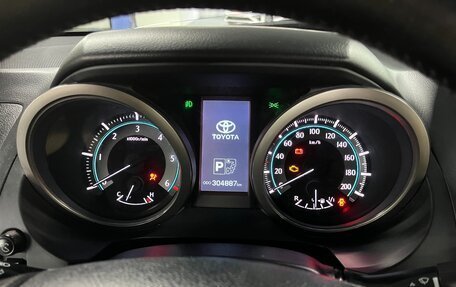 Toyota Land Cruiser Prado 150 рестайлинг 2, 2012 год, 2 500 000 рублей, 18 фотография