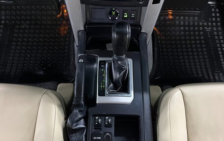 Toyota Land Cruiser Prado 150 рестайлинг 2, 2012 год, 2 500 000 рублей, 14 фотография