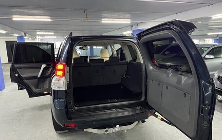 Toyota Land Cruiser Prado 150 рестайлинг 2, 2012 год, 2 500 000 рублей, 23 фотография