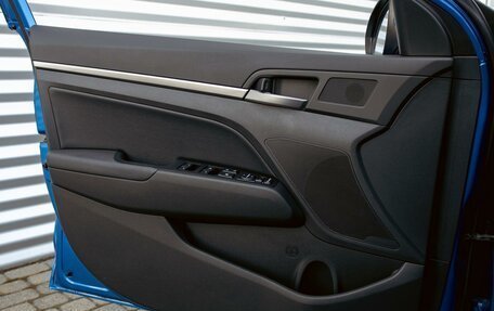 Hyundai Elantra VI рестайлинг, 2017 год, 1 295 000 рублей, 12 фотография