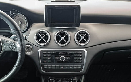 Mercedes-Benz GLA, 2015 год, 2 499 000 рублей, 15 фотография