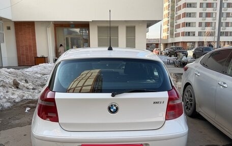 BMW 1 серия, 2011 год, 700 000 рублей, 3 фотография