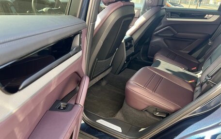 Porsche Cayenne III, 2024 год, 15 500 000 рублей, 10 фотография