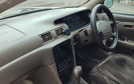 Toyota Camry, 2000 год, 500 000 рублей, 10 фотография