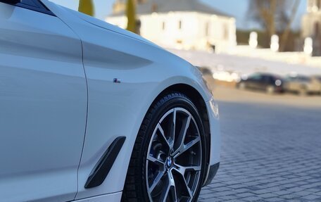 BMW 5 серия, 2018 год, 3 250 000 рублей, 3 фотография