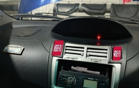 Toyota Vitz, 2005 год, 500 000 рублей, 17 фотография