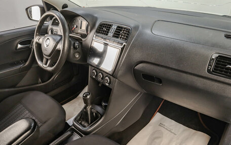 Volkswagen Polo VI (EU Market), 2016 год, 849 000 рублей, 13 фотография