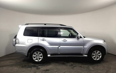 Mitsubishi Pajero IV, 2013 год, 1 975 000 рублей, 2 фотография